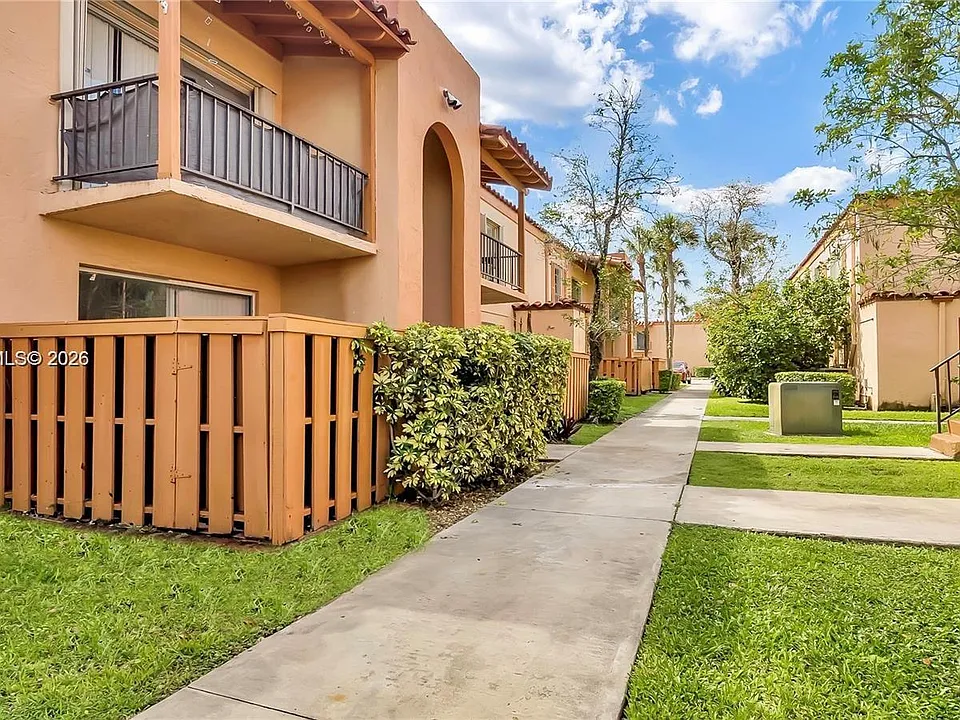7231 Miami Lakes Dr #C5