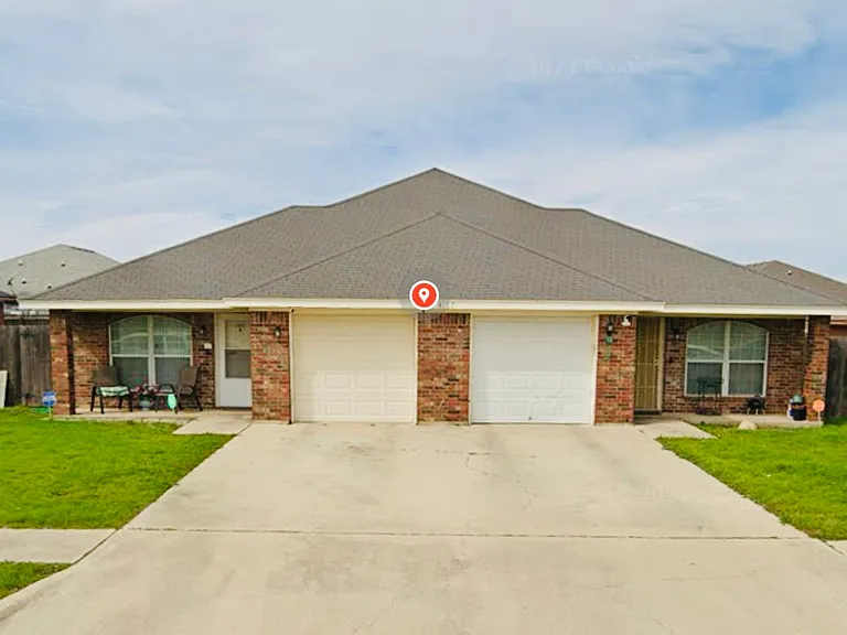 4107 Alan Kent Dr #B — Photo 2