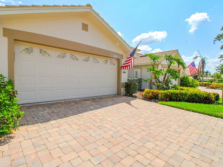 5632 Whisperwood Blvd #1601 — Photo 7