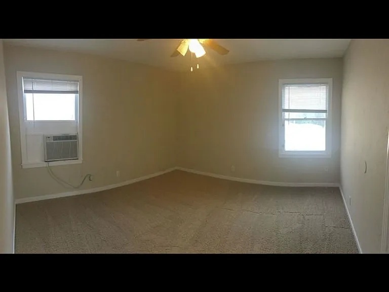 2711 E St #6 — Photo 5