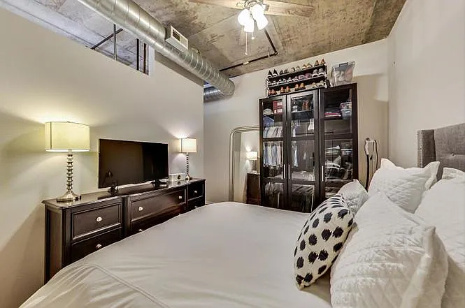 1000 W Adams St #418 — Photo 8