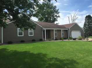 102 Bryant Circle Dr, Princeton, IL 61356