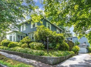 29 Charles St, Lexington, MA 02421