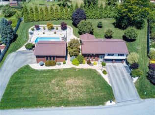 62 Circle Dr, Irwin, PA 15642