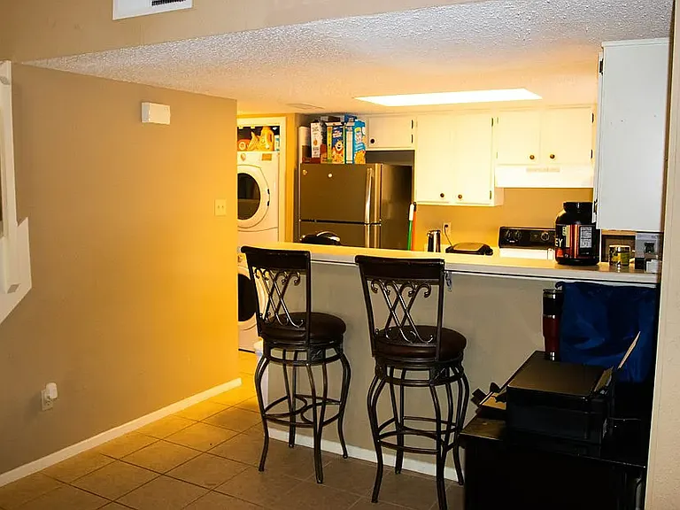 3211 Pearl St #304 — Photo 2
