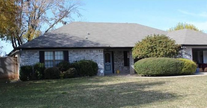 1st image of 2705 Fishpond Ln