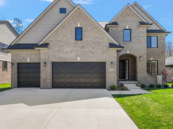 53934 Lawson Creek Dr, Shelby Township, MI 48316