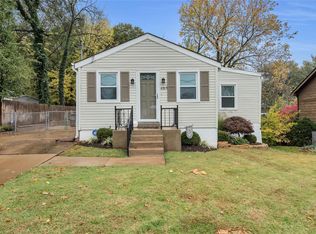 4265 Ringer Rd, Saint Louis, MO 63129