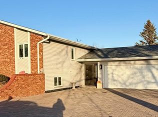 1513 2nd St SW, Clarion, IA 50525