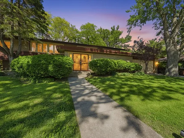 3527 Oak St, Flossmoor, IL 60422