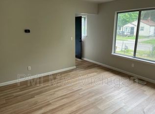 318 W Ruth Ave, Flint, MI 48505