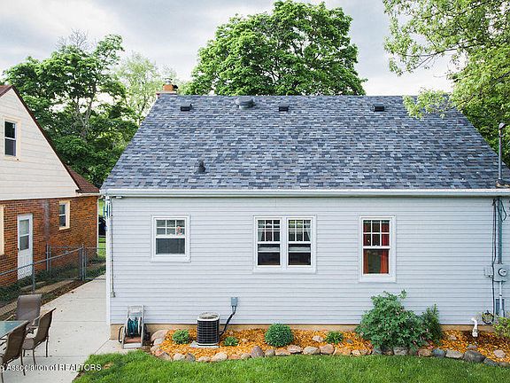 2nd image of 1417 Pattengill Ave