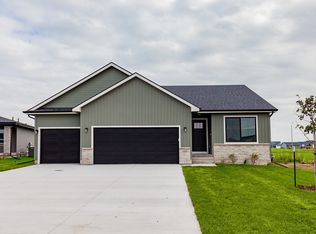 4403 NE 7th St, Ankeny, IA 50021