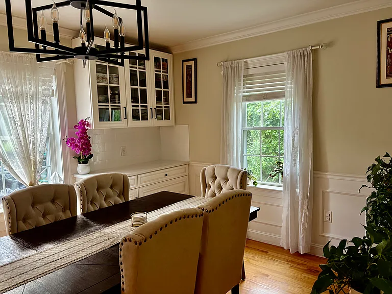 30 Wellesley Ave — Photo 11
