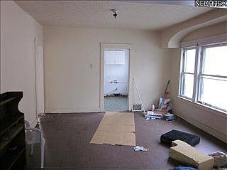3rd image of 11618 Fairport Ave