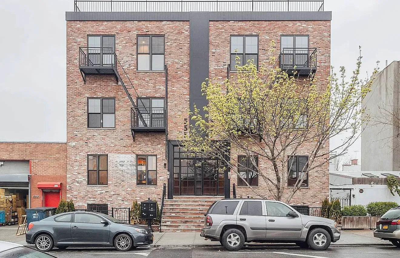 557 Union Street — Photo 2