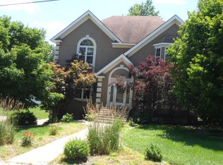 910 E Prospect St, Cameron, MO 64429