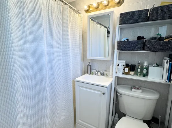 89 3rd Street image 10 of 13