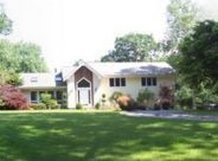 51 Jackson Rd, Bedford, NY 10506