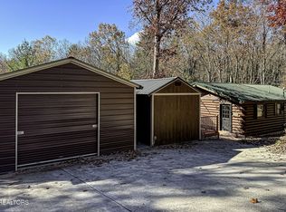 500 Old Furnace Rd, Tellico Plains, TN 37385