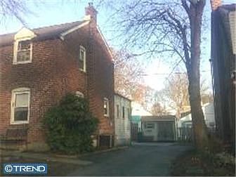 2nd image of 202 Village Rd