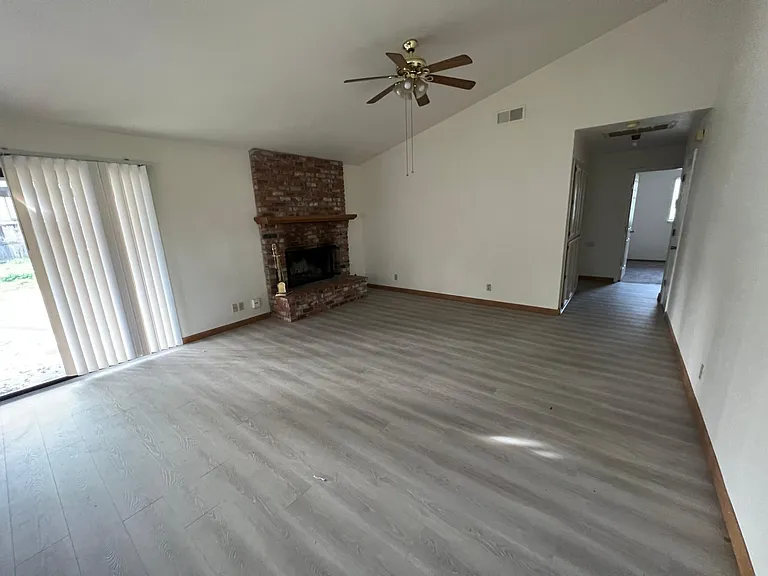 4630 Whitney Blvd — Photo 2