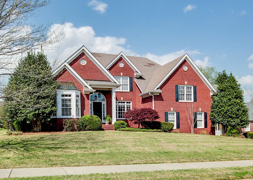 1st image of 528 Ploughmans Bend Dr
