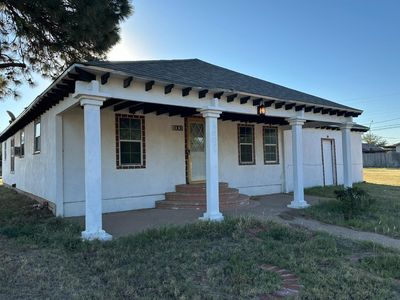1008 Avenue H, Hale Center, TX, 79041