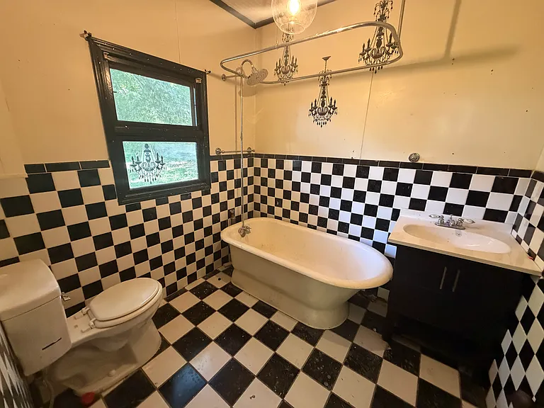 1408 W Jefferson Ave — Photo 6