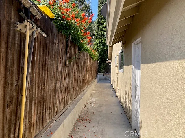25042 Armagosa Dr — Photo 25