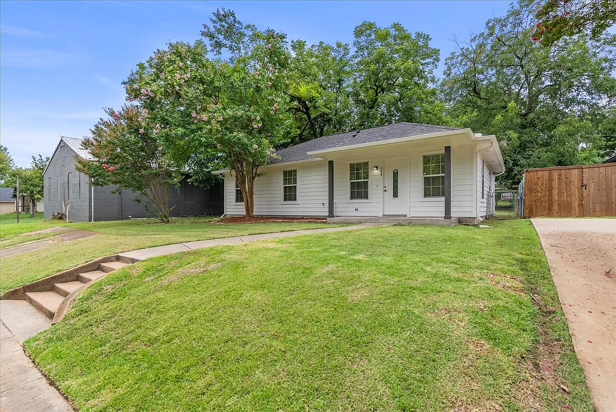 3 bed, 1057 sqft, $1,400 — Photo 2