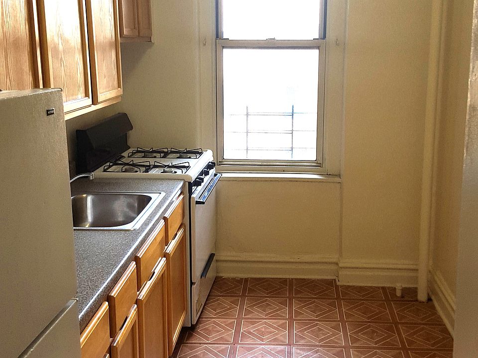 1st image of 25 Yale St #1A