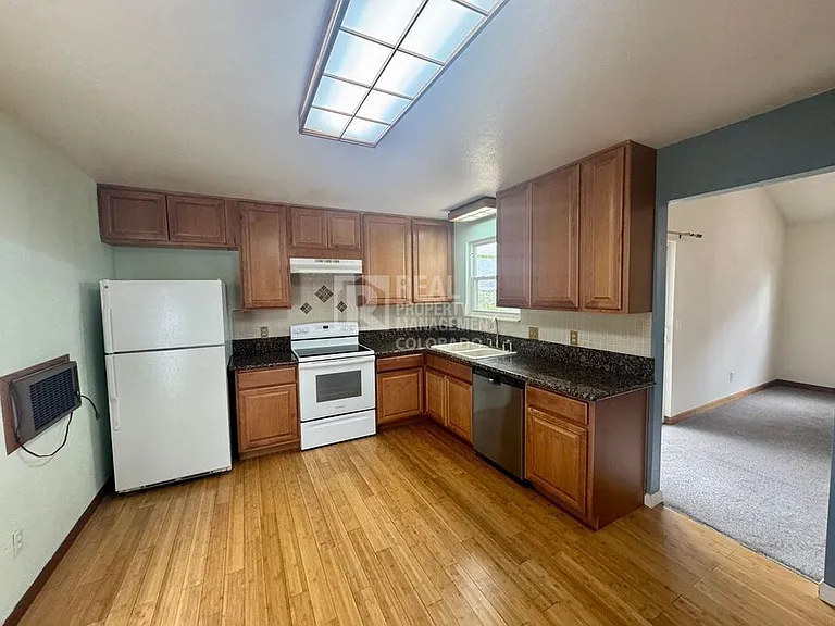 16033 E Radcliff Pl #A — Photo 3
