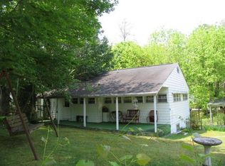 102 Jellico Ln, Oak Ridge, TN 37830