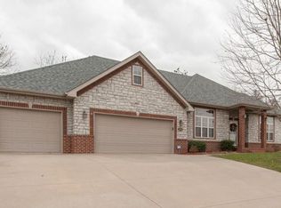 1908 N 9th Ave, Ozark, MO 65721