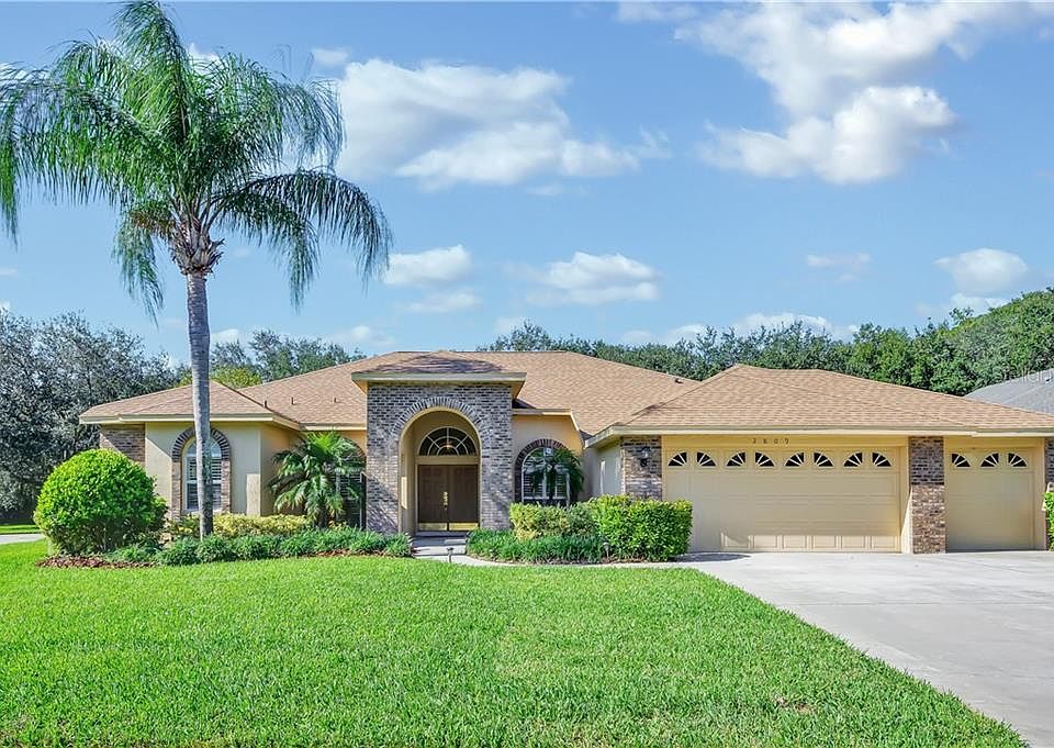 1st image of 2809 Winding Trail Dr