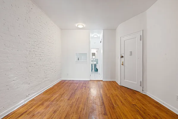 Rented by Maz Group NY | media 1