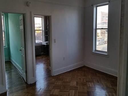 2nd image of 1304 67th St APT 2R