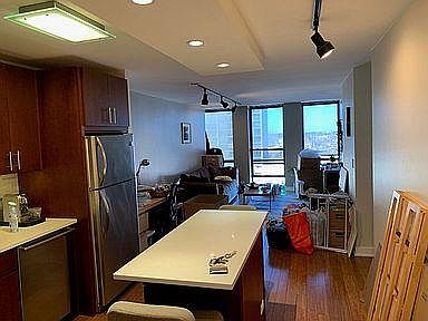 4th image of 1660 N Lasalle St #2910