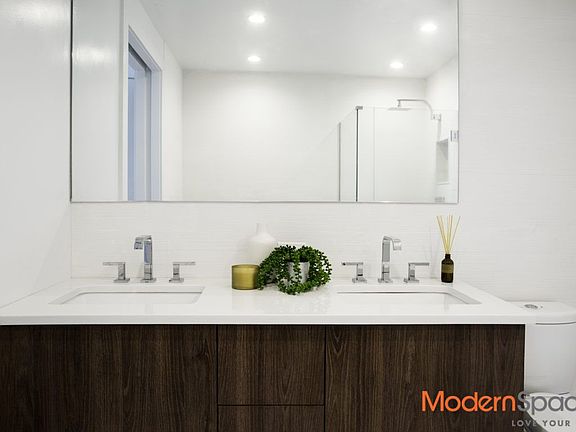 3rd image of 2614 28th St #2C