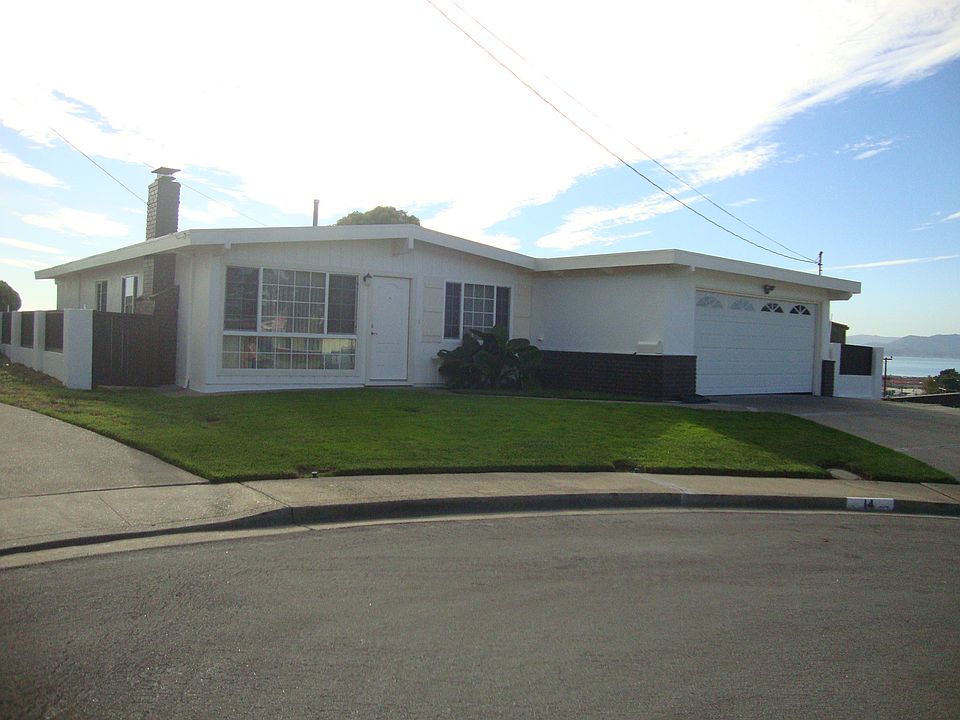 1st image of 14 Hidalgo Ct