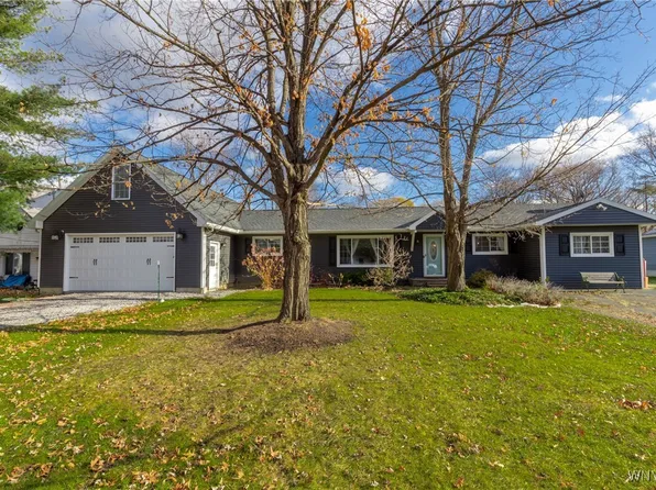 315 Miller Rd, Getzville, NY 14068