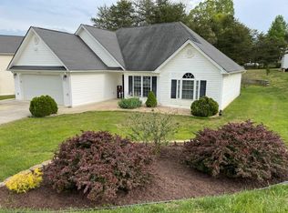 35 Delaney Dr, Lynchburg, VA 24501