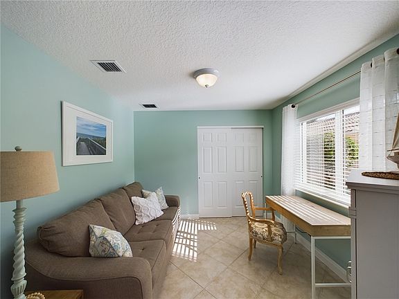 4th image of 4977 Corsica Sq