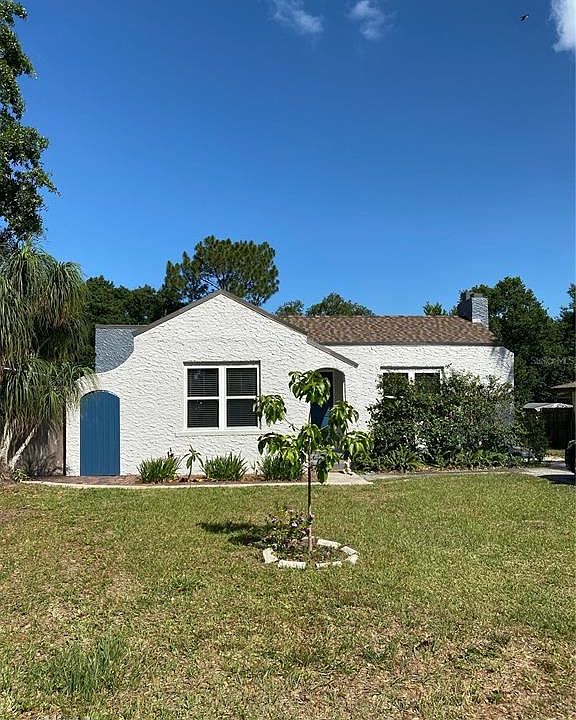 1st image of 121 Broward Dr