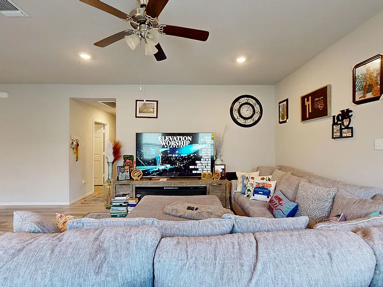8605 Cantera Ridge Rd — Photo 4