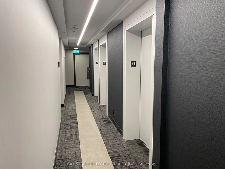 203 College St #2803 — Photo 11