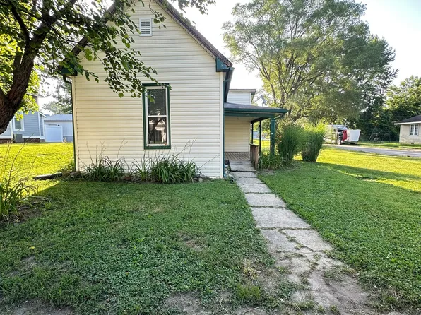 107 S Nebraska St, North Salem, IN 46165