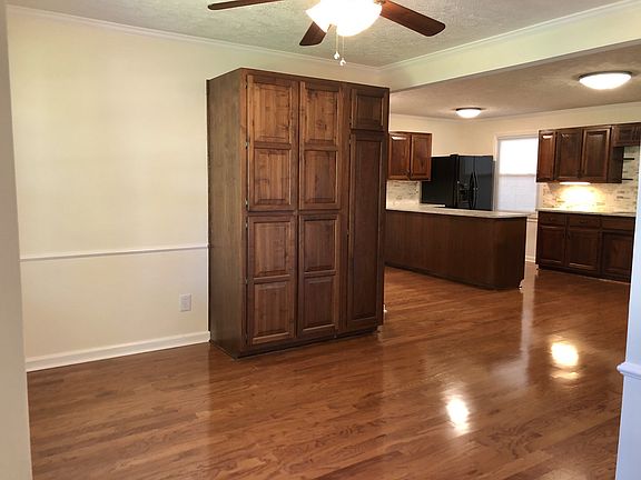 5th image of 1210 Hill Lakes Ln