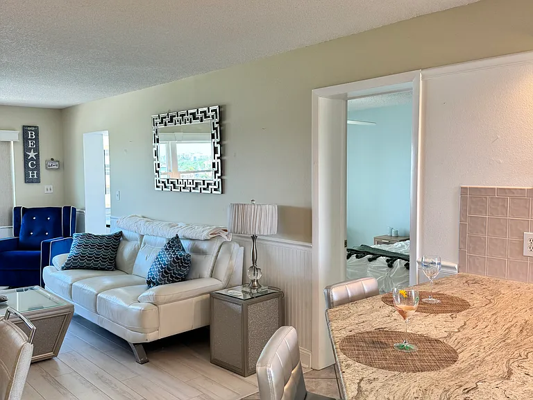 4550 Cove Cir #507 — Photo 22